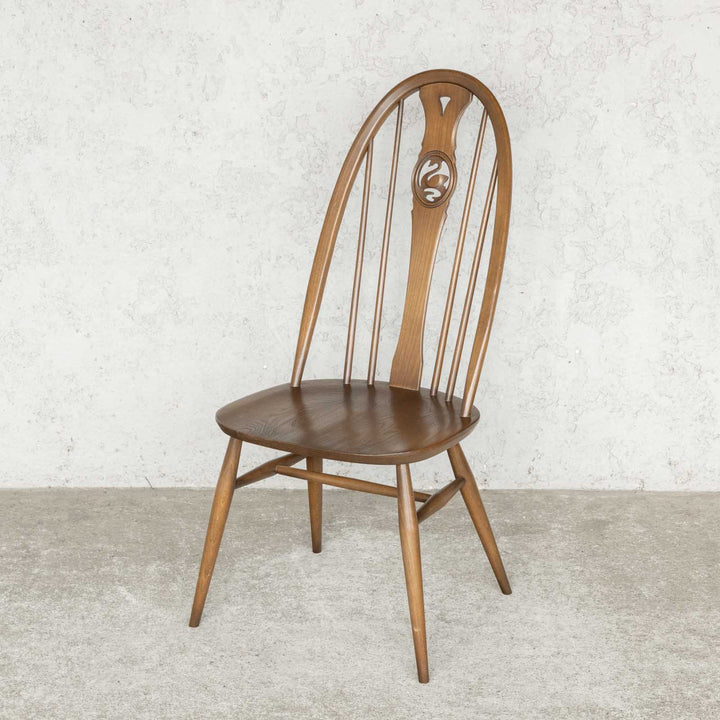 英国【ERCOL アーコール】優雅な白鳥の透かし彫りが美しい エルム スワンバックチェア /23I-3[m]