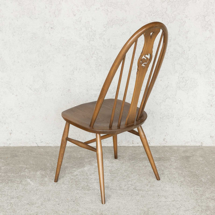英国【ERCOL アーコール】優雅な白鳥の透かし彫りが美しい エルム スワンバックチェア /23I-3[m]