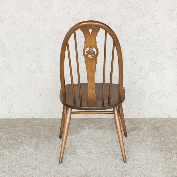 英国【ERCOL アーコール】優雅な白鳥の透かし彫りが美しい エルム スワンバックチェア /23I-3[m]