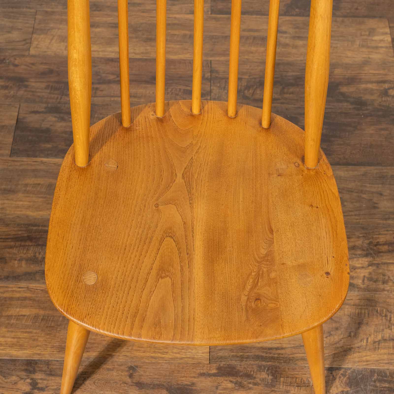 英国【ERCOL アーコール】洗練された佇まい ゴールドスミスチェア No