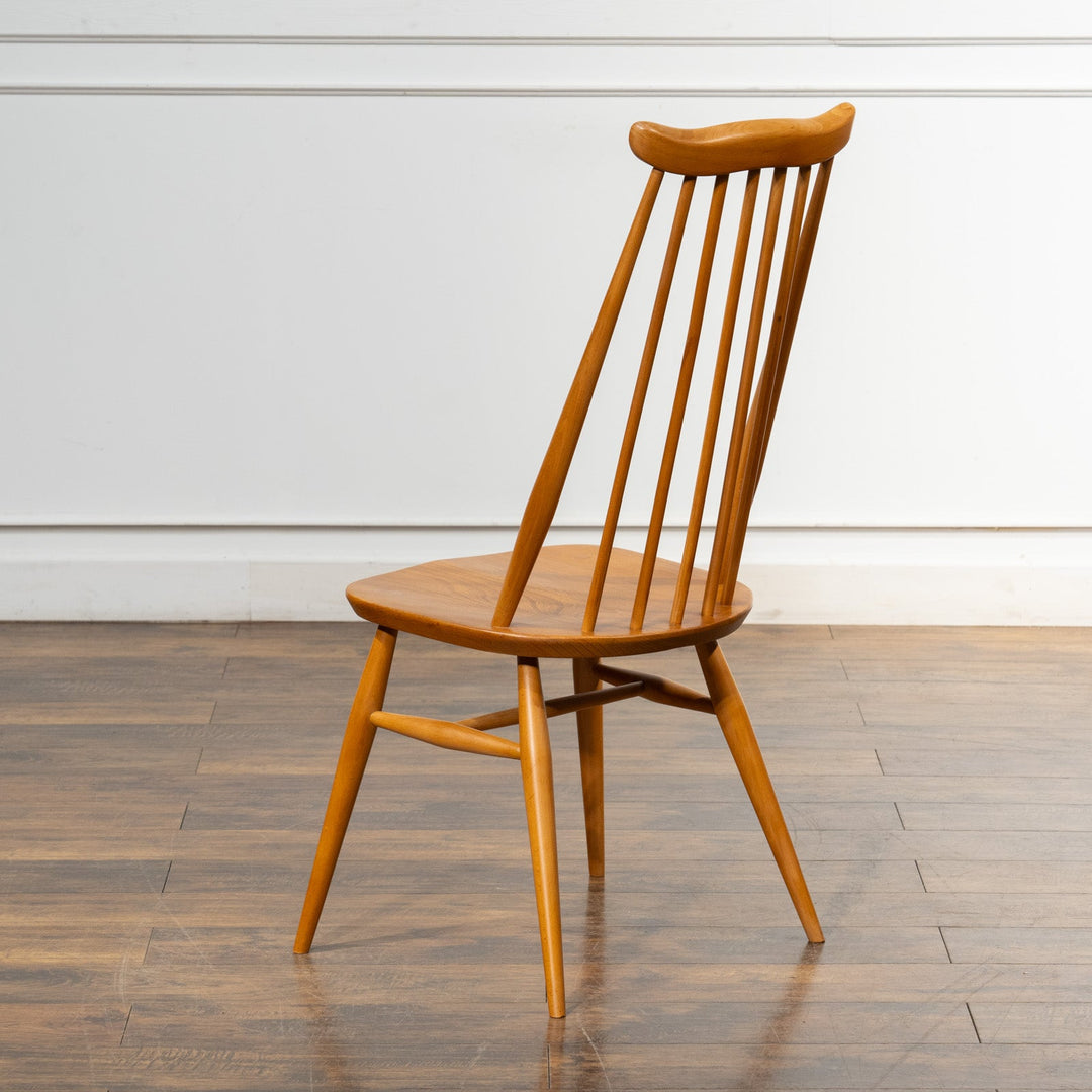 英国【ERCOL アーコール】洗練された佇まい ゴールドスミスチェア No.369 Windsor ウインザー /23I-B3[m]