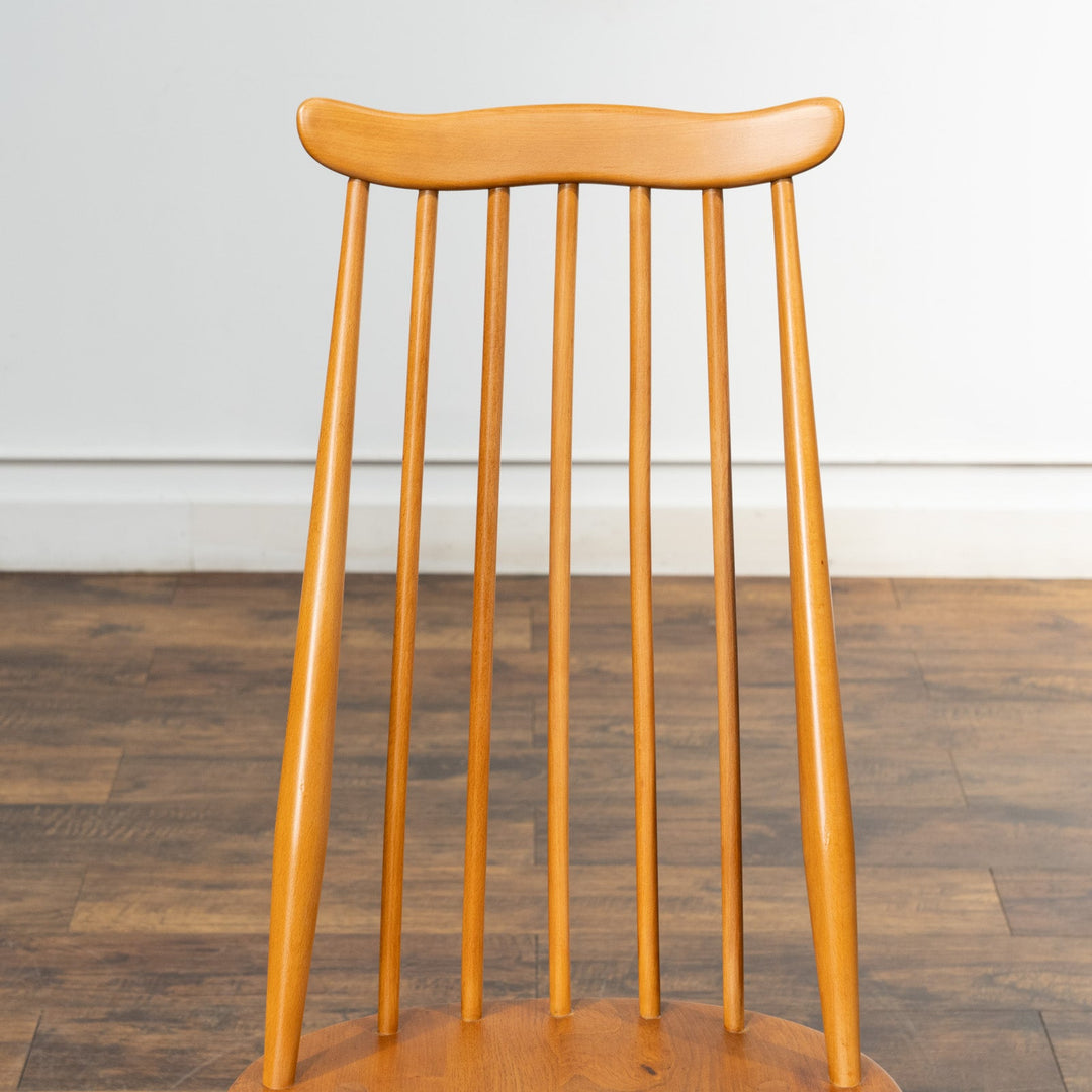 英国【ERCOL アーコール】洗練された佇まい ゴールドスミスチェア No.369 Windsor ウインザー /23I-B3[m]