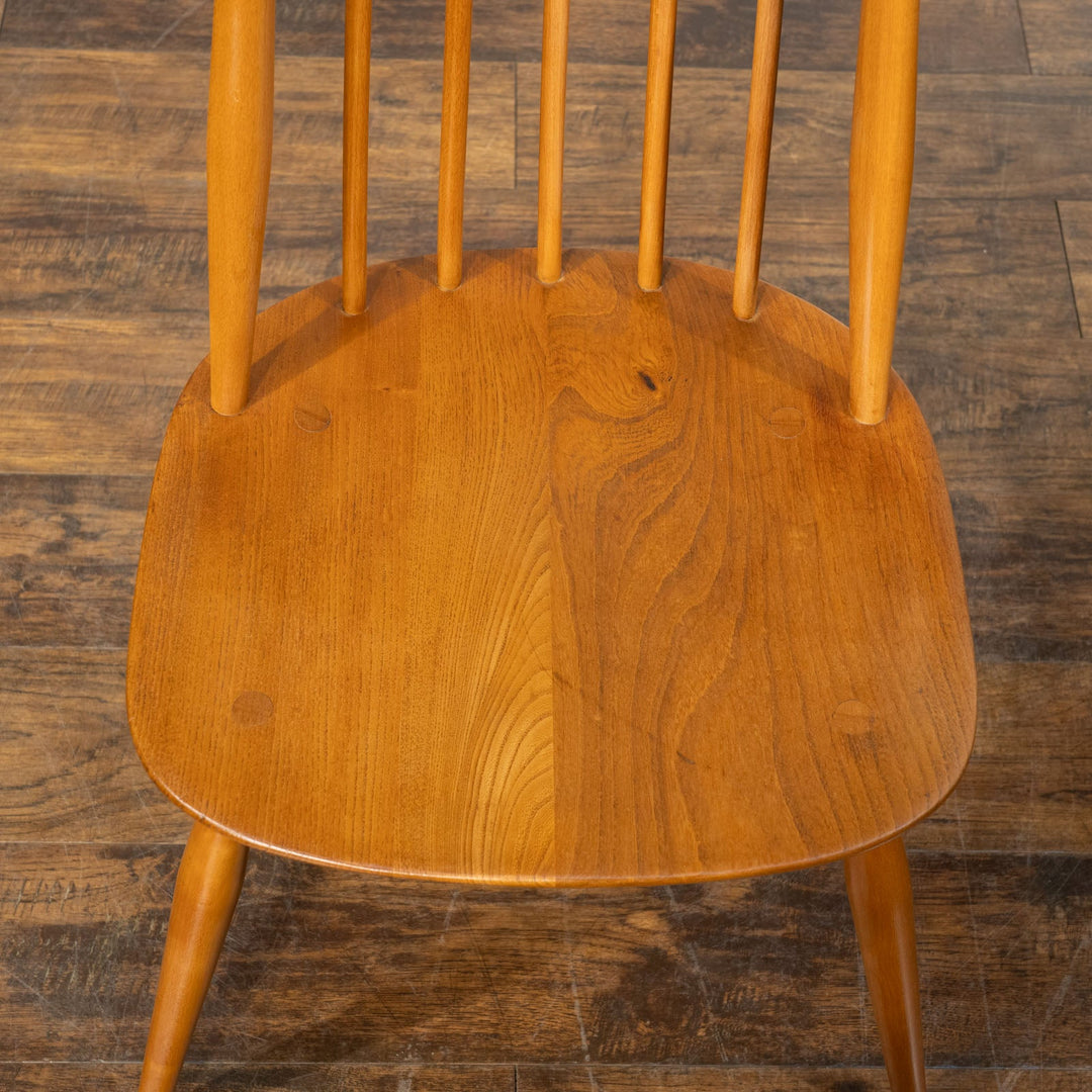 英国【ERCOL アーコール】洗練された佇まい ゴールドスミスチェア No.369 Windsor ウインザー /23I-B3[m]