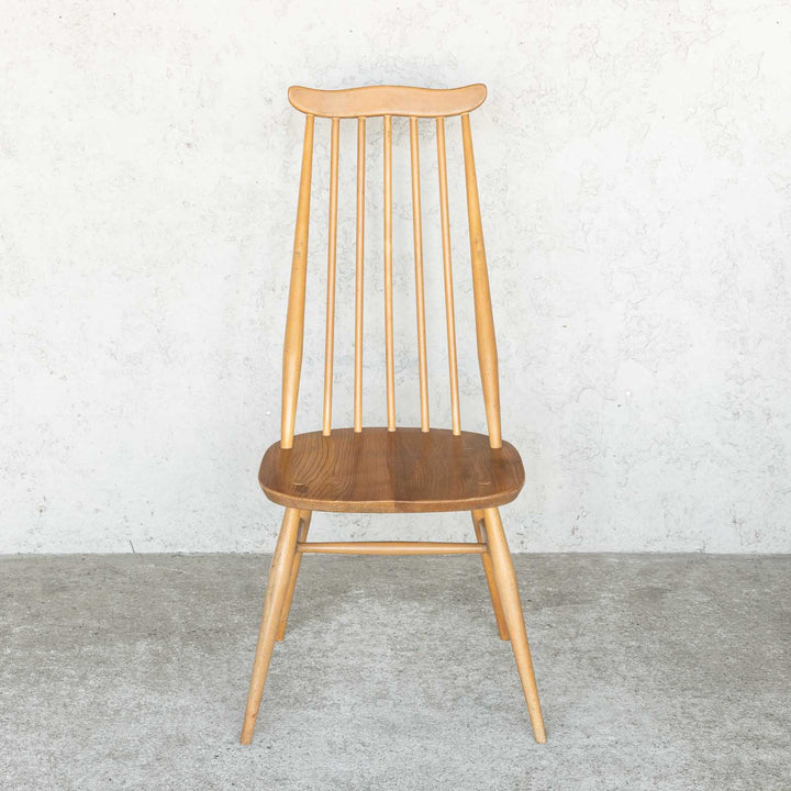 英国【ERCOL アーコール】洗練された佇まい ゴールドスミスチェア No.369 Windsor ウインザー /23I-B4[m]