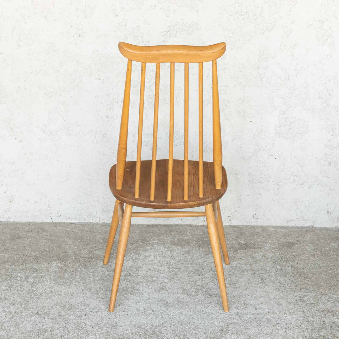 英国【ERCOL アーコール】洗練された佇まい ゴールドスミスチェア No.369 Windsor ウインザー /23I-B4[m]