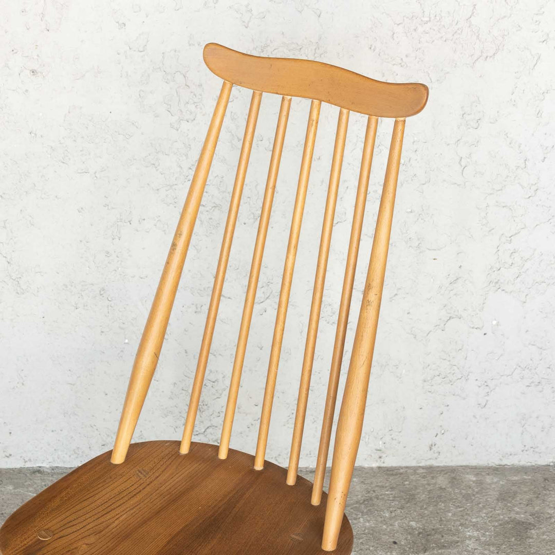 英国【ERCOL アーコール】洗練された佇まい ゴールドスミスチェア No.369 Windsor ウインザー /23I-B4[m]