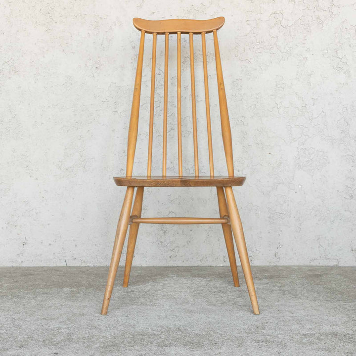 英国【ERCOL アーコール】洗練された佇まい ゴールドスミスチェア No.369 Windsor ウインザー /23I-B4[m]