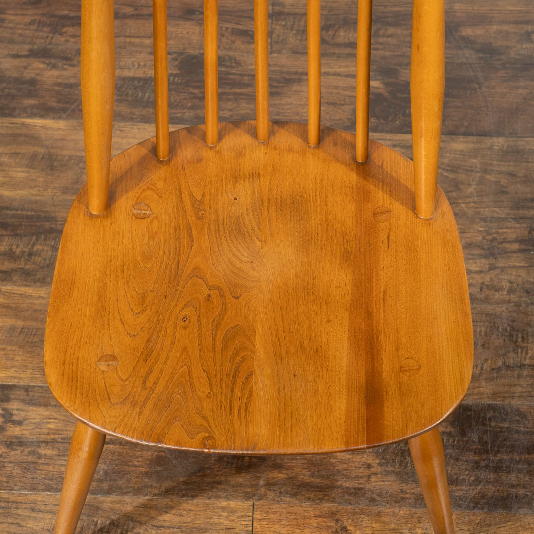 英国【ERCOL アーコール】洗練された佇まい ゴールドスミスチェア No.369 Windsor ウインザー /23I-B13[m]
