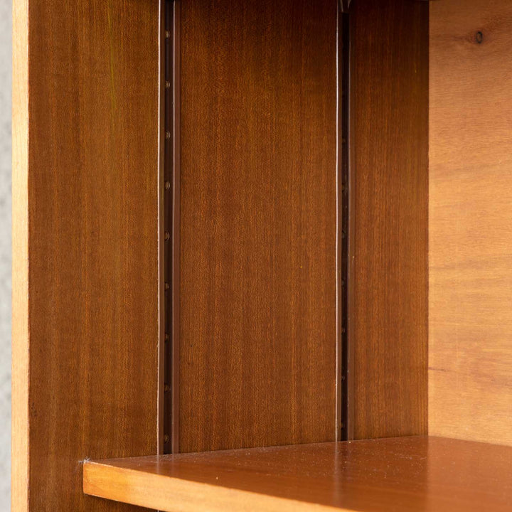 浅めの奥行でシンプルなデザインが使いやすい チーク ガラス扉のブックケース /23I-C[m]