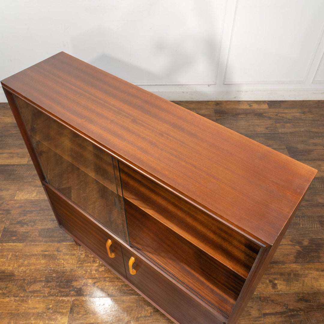 シンプルなフォルムにスタイリッシュなデザイン壁紙が素敵 ブックシェルフ /23I