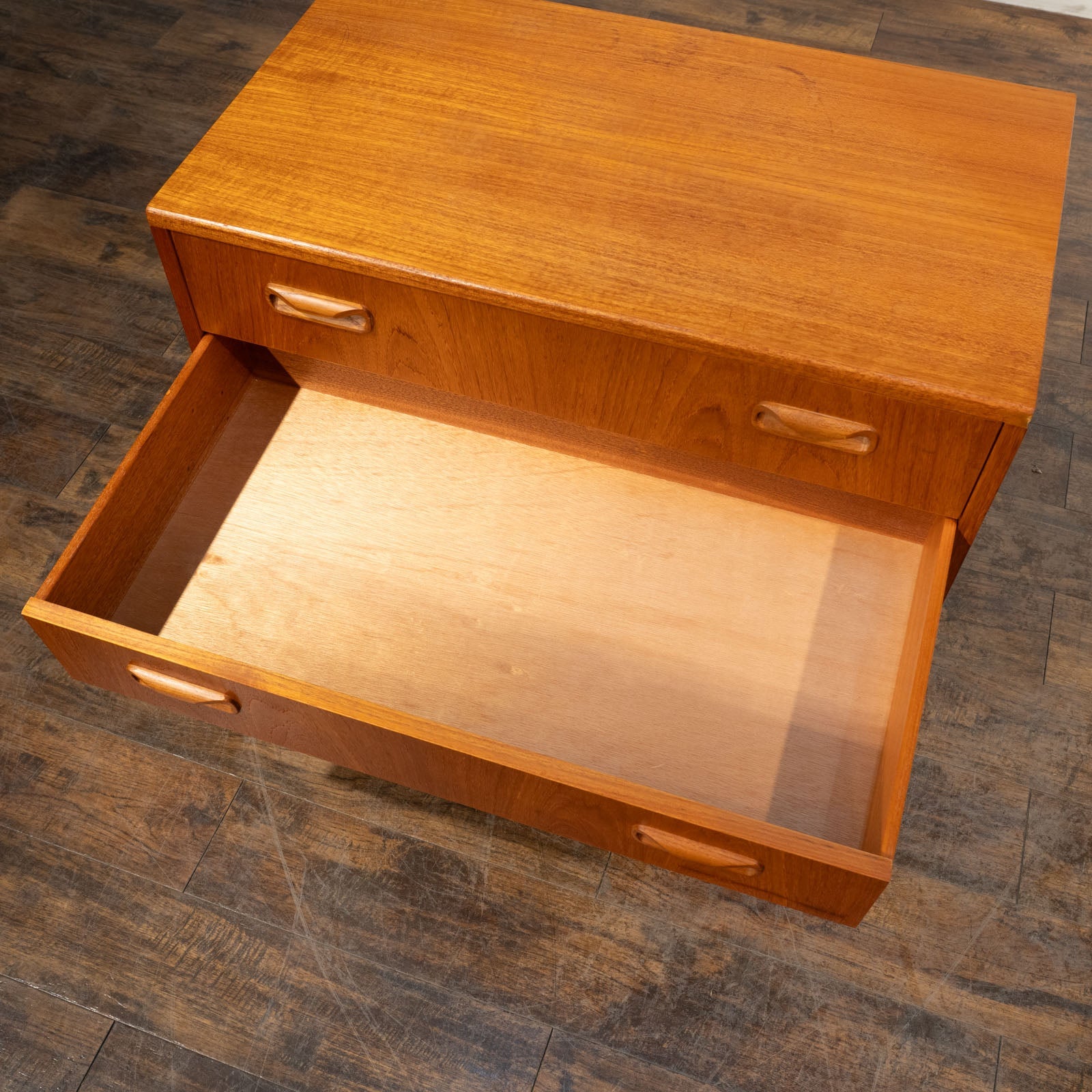 英国【G-PLAN ジープラン Fresco フレスコ】ヘアピンレッグが特徴的 3