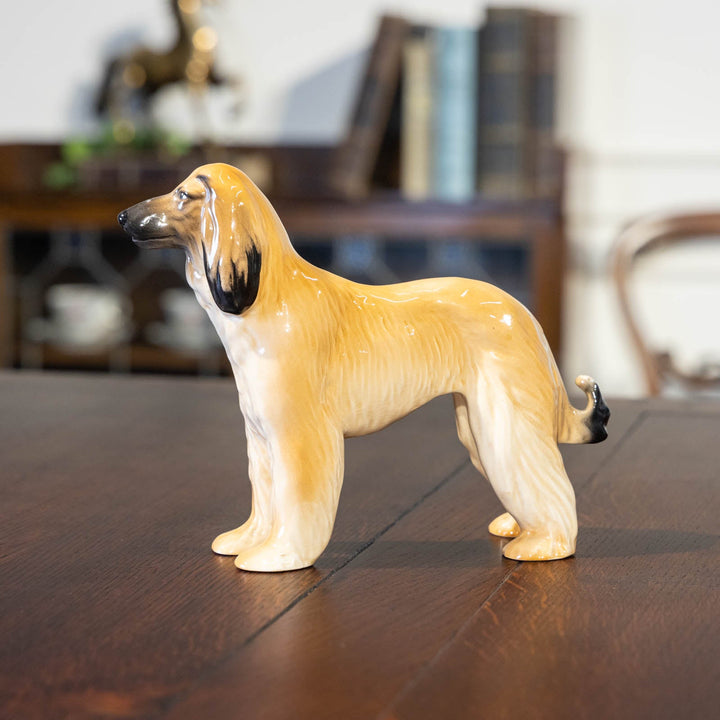 【BESWICK ベスウィック】ふさふさの長い毛を持つアフガンハウンドを表現 ドッグフィギュリン[m]