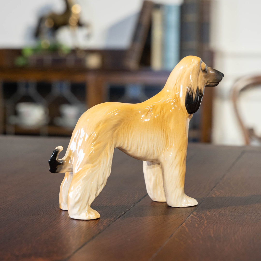 【BESWICK ベスウィック】ふさふさの長い毛を持つアフガンハウンドを表現 ドッグフィギュリン[m]
