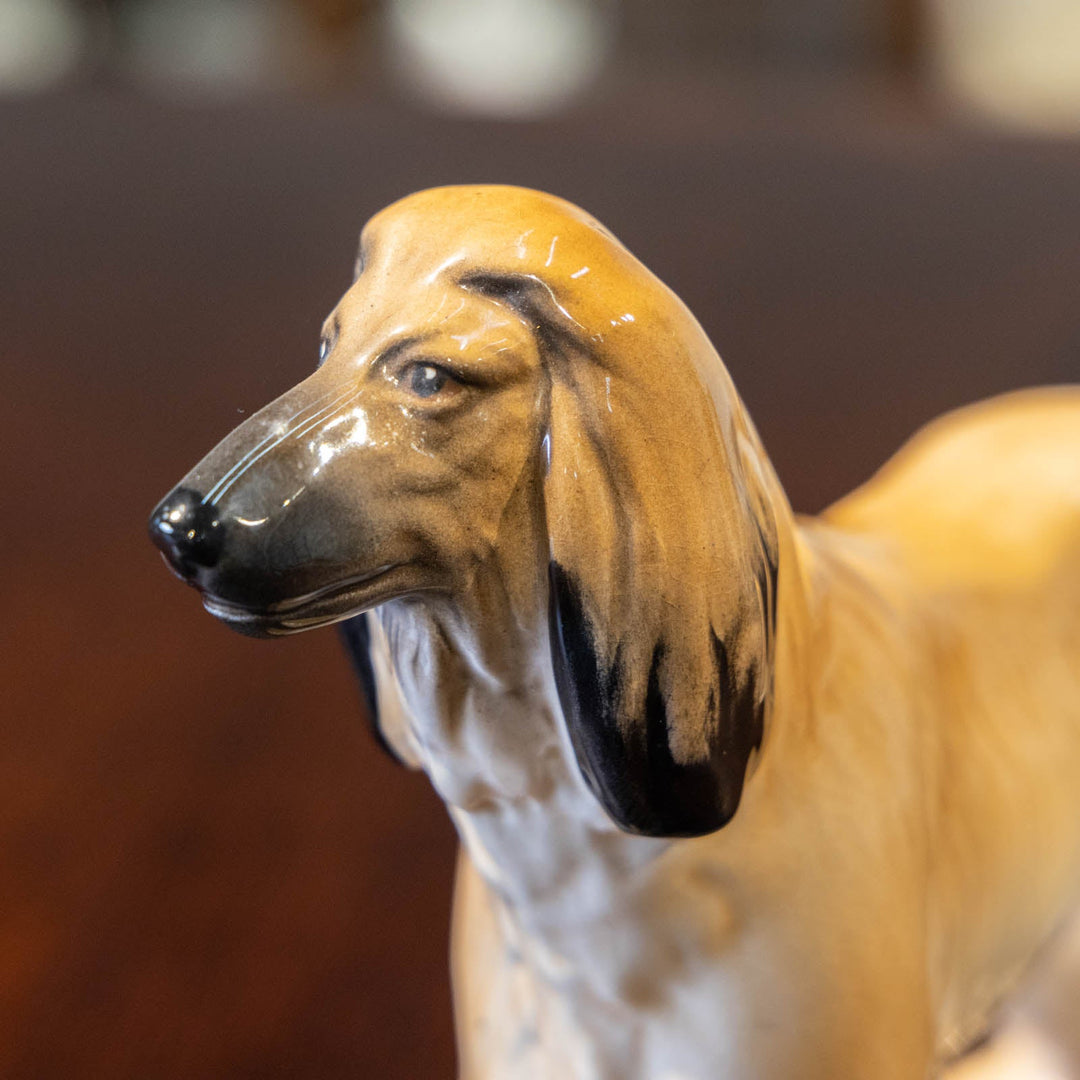 【BESWICK ベスウィック】ふさふさの長い毛を持つアフガンハウンドを表現 ドッグフィギュリン[m]