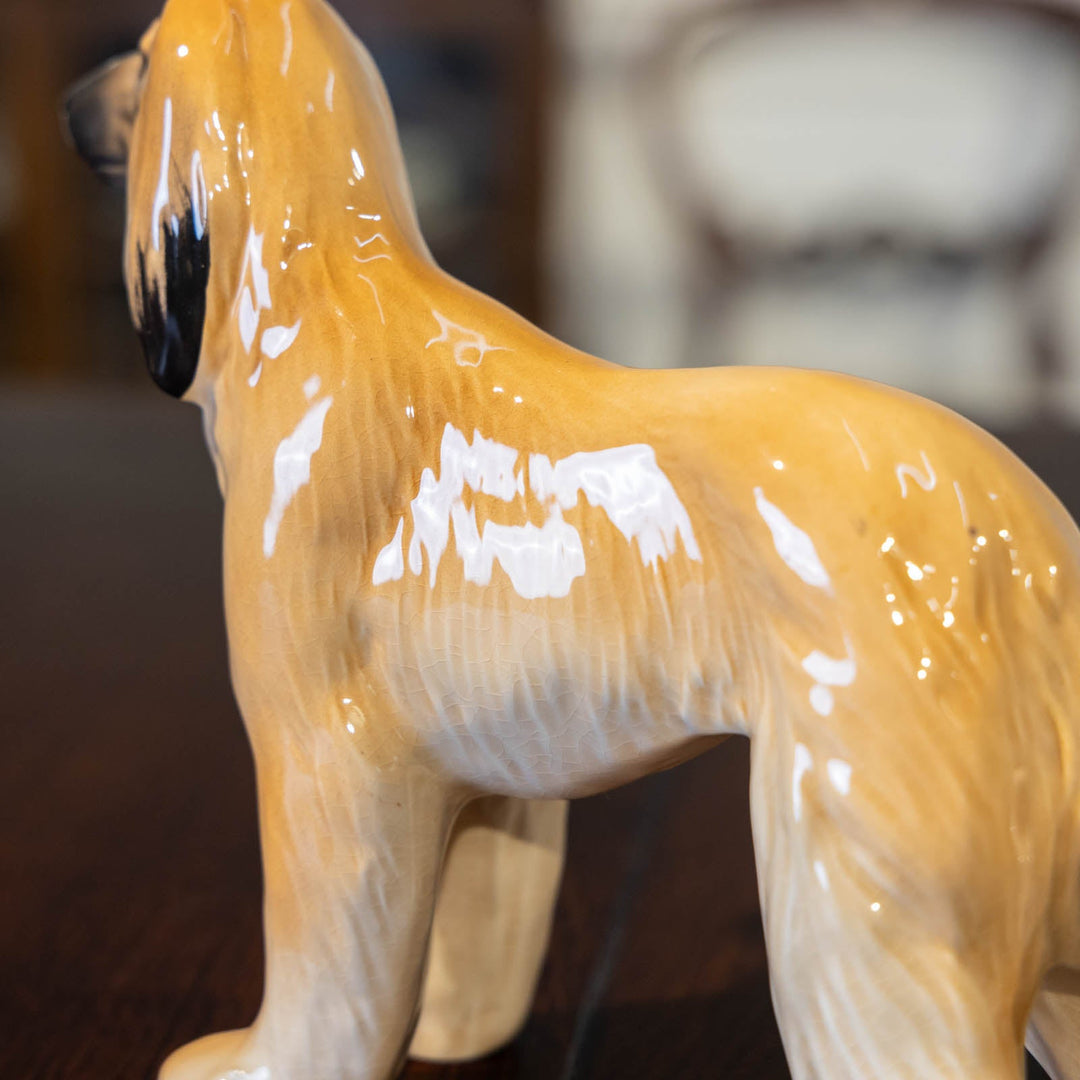 【BESWICK ベスウィック】ふさふさの長い毛を持つアフガンハウンドを表現 ドッグフィギュリン[m]