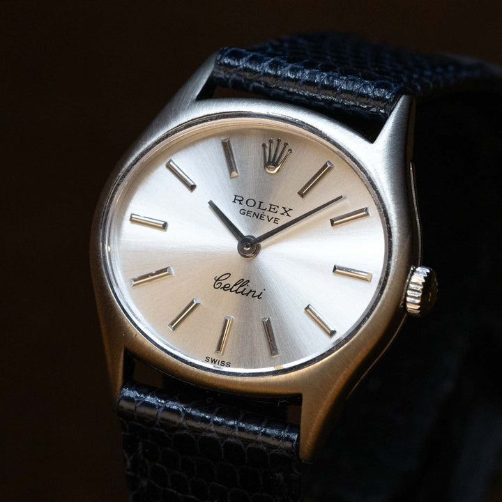 【ROLEX ロレックス】放射状にヘアライン仕上げされたケースが上品 チェリーニ 1960年代[m]