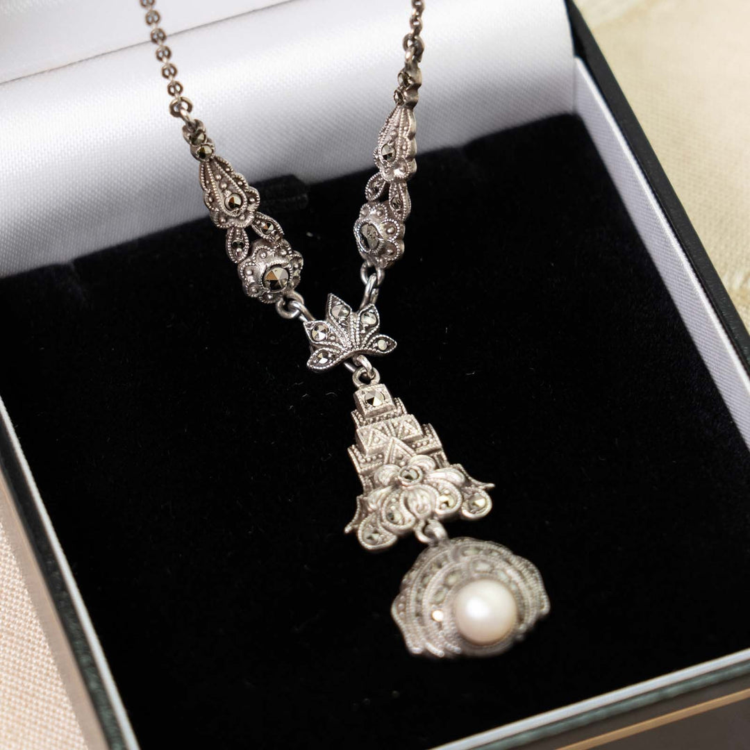 繊細で気品あるデザインに一粒パールが華やか スターリングシルバー マルカジット ペンダント [m]