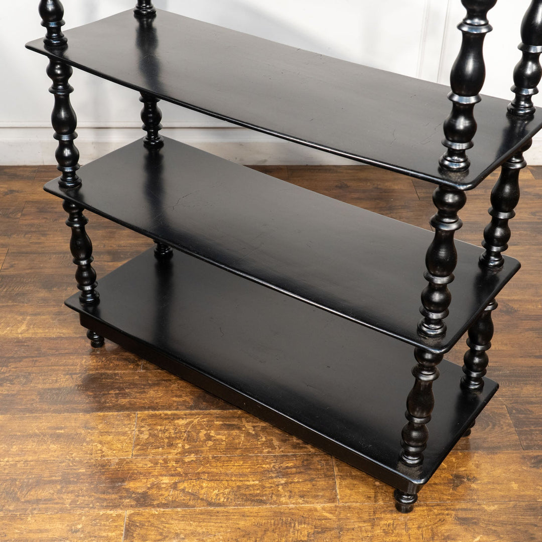 シックなブラックペイントが上品 ウォールナット ディスプレイシェルフ /23K