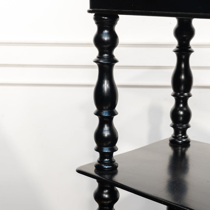 シックなブラックペイントが上品 ウォールナット ディスプレイシェルフ /23K