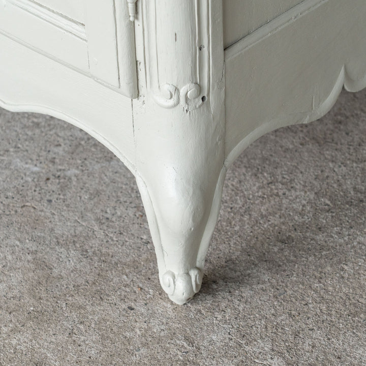 上品なデザインにホワイトペイントがシャビーシックな印象 フレンチ サイドボード /23K