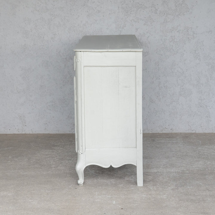 上品なデザインにホワイトペイントがシャビーシックな印象 フレンチ サイドボード /23K