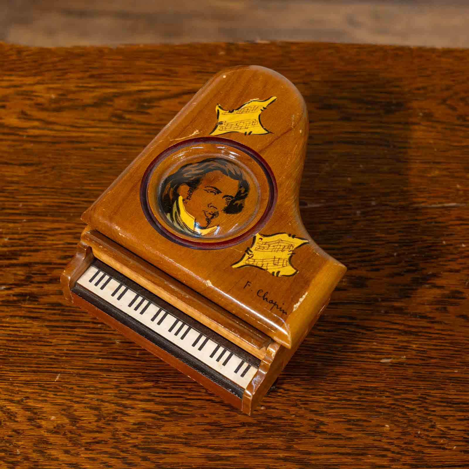 REUGE リュージュ】ショパンの名曲が流れる 小物入れにもなる