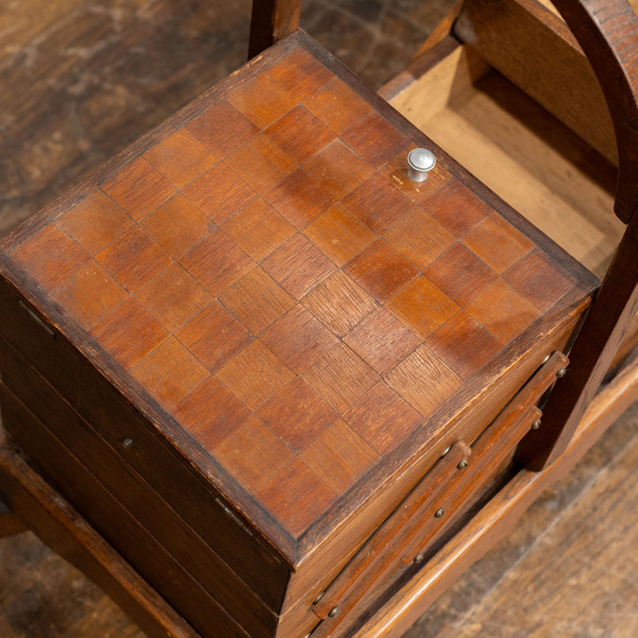 開くと横に大きく広がる使い勝手の良いデザイン ソーイングボックス /23K