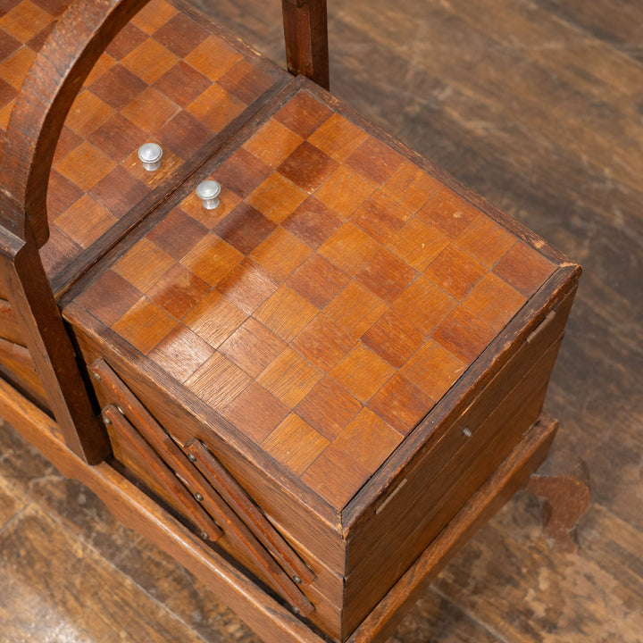 開くと横に大きく広がる使い勝手の良いデザイン ソーイングボックス /23K