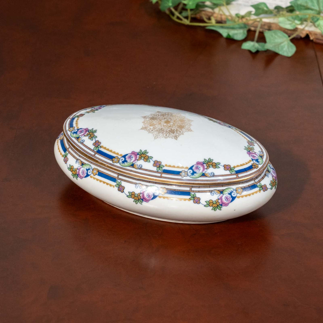 【LIMOGES リモージュ】美しい白磁に花のパターンが上品 トリンケットボックス[m]
