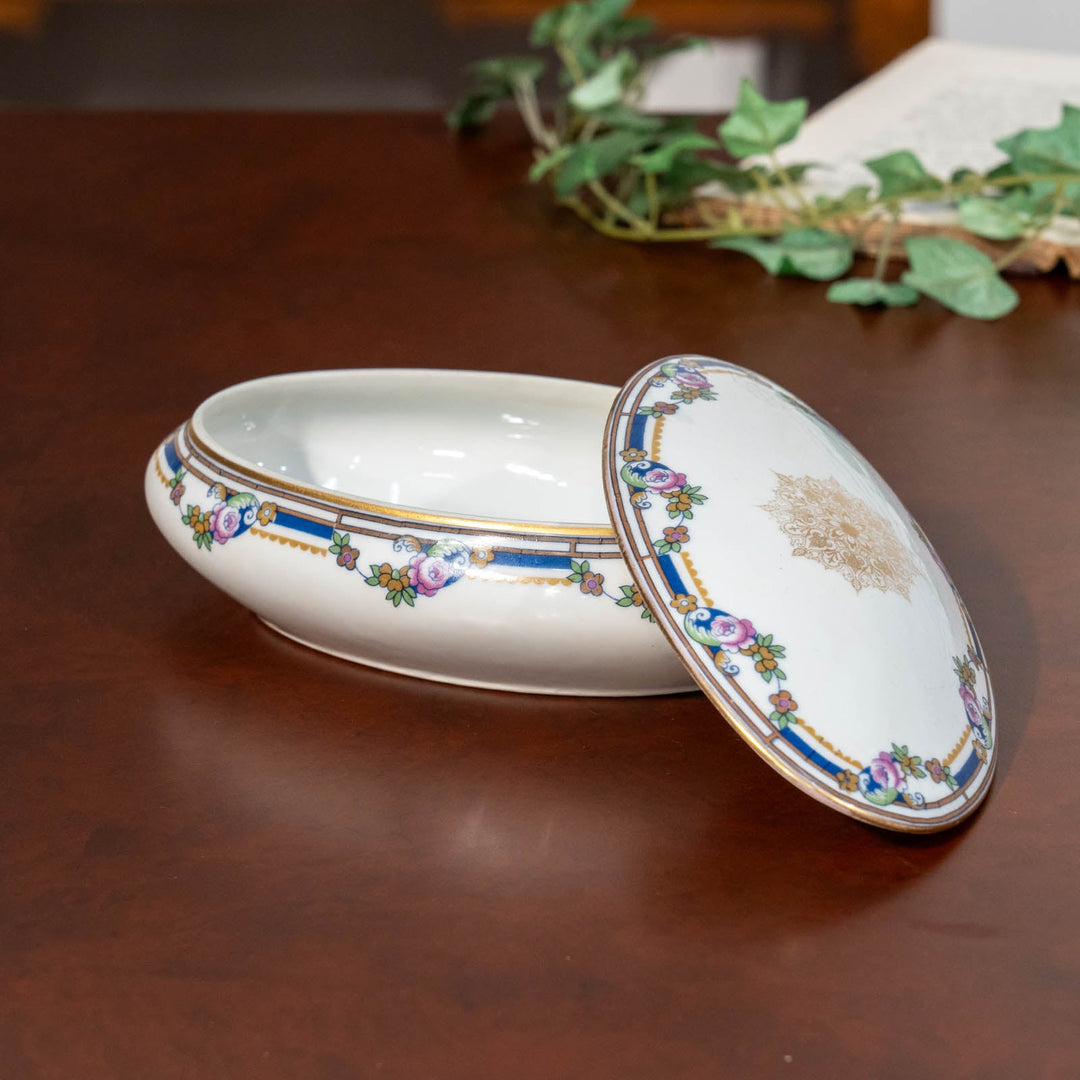 【LIMOGES リモージュ】美しい白磁に花のパターンが上品 トリンケットボックス[m]