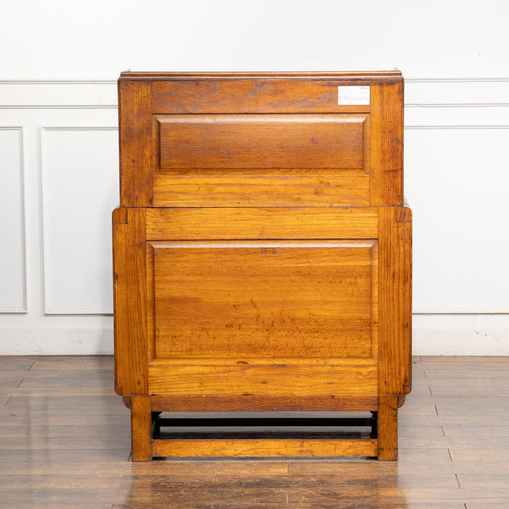 立体感のある花などの装飾が贅沢に施された オーク ライティングビューロー /23K