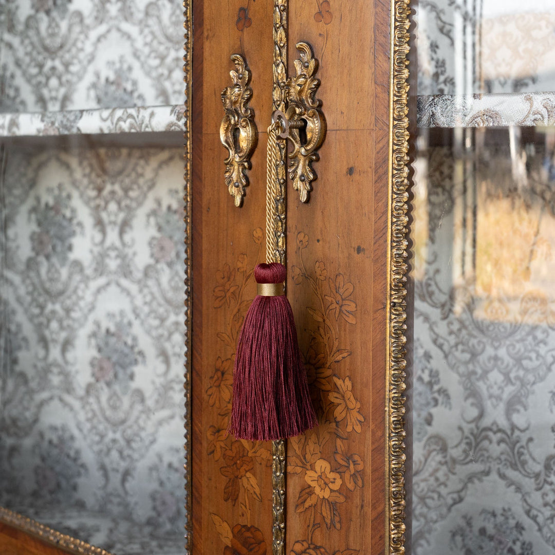 【W. Greenwood グリーンウッド】豪華で美しい装飾が魅力的 ピアキャビネット /23K