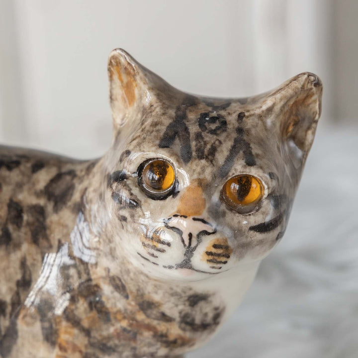 【Winstanley Cat ウィンスタンレイ キャット】◇しなやかに伸びたしっぽが特徴的 Brown tabby ブラウンタビー /23L[m]