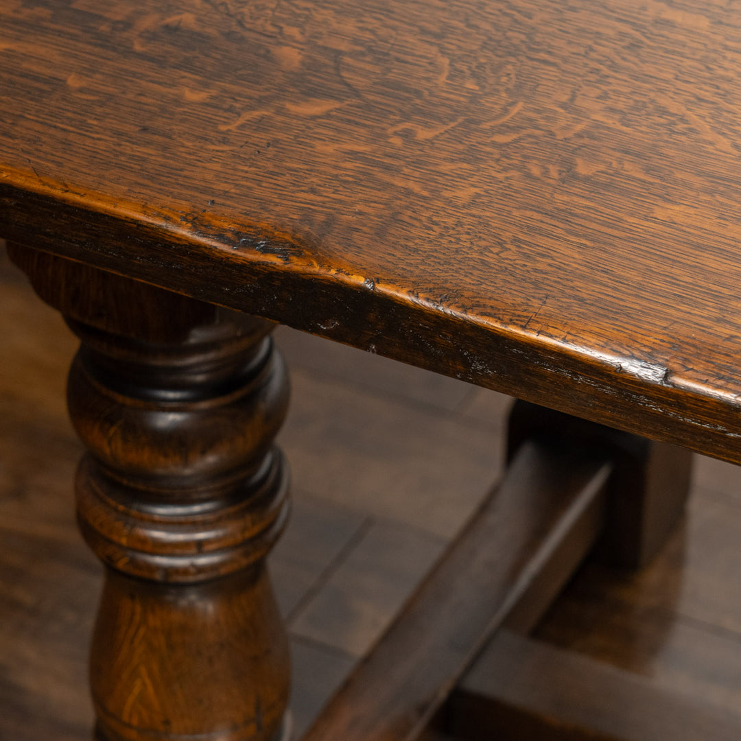 作業台や什器としても使える大きさ 大振りで存在感のある リフェクトリーテーブル /23L[m]