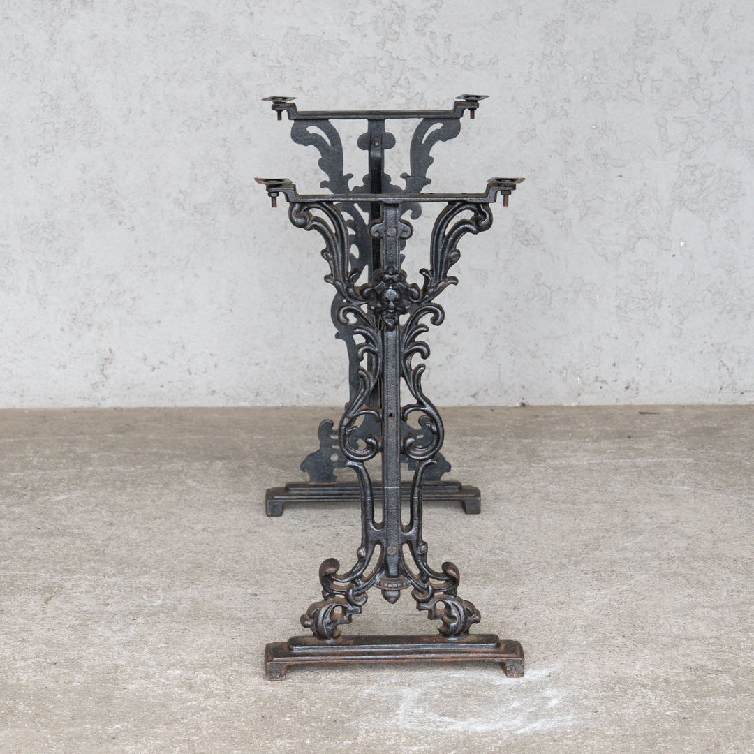 お好みの天板と組み合わせて素敵なテーブルに変身 アイアンレッグ テーブルベース /23L-C