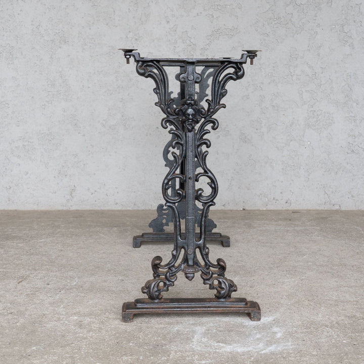 お好みの天板と組み合わせて素敵なテーブルに変身 アイアンレッグ テーブルベース /23L-C