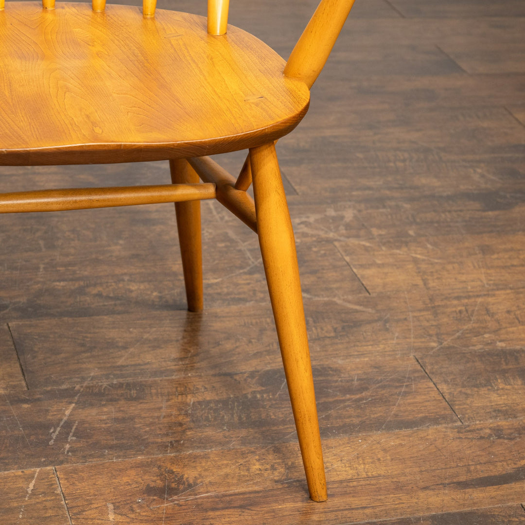 英国【ERCOL アーコール】エルム フープバック アームチェア No.877A Windsor ウインザー /23K-1