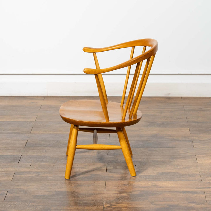 英国【ERCOL アーコール】ゆとりある座面で安定感抜群 ロータイプ スモーカーズチェア[m]