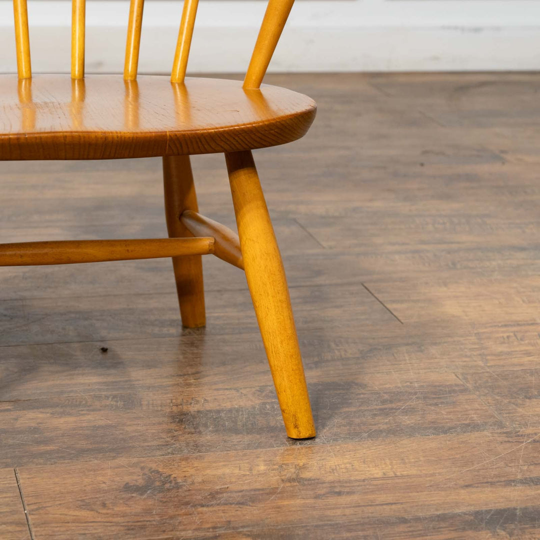 英国【ERCOL アーコール】ゆとりある座面で安定感抜群 ロータイプ スモーカーズチェア[m]