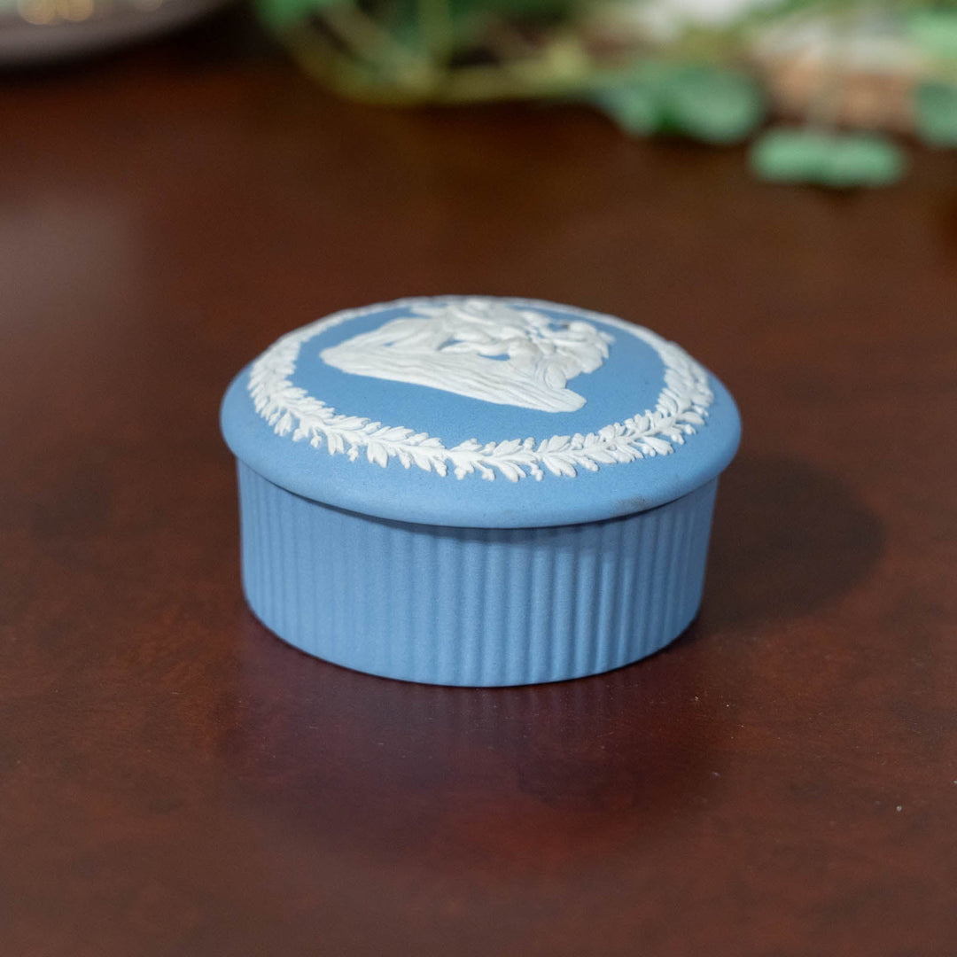 【WEDGWOOD ウェッジウッド Jasper ジャスパー】蓋付き小物入れ ラウンド トリンケットボックス ペールブルー /23K[m]
