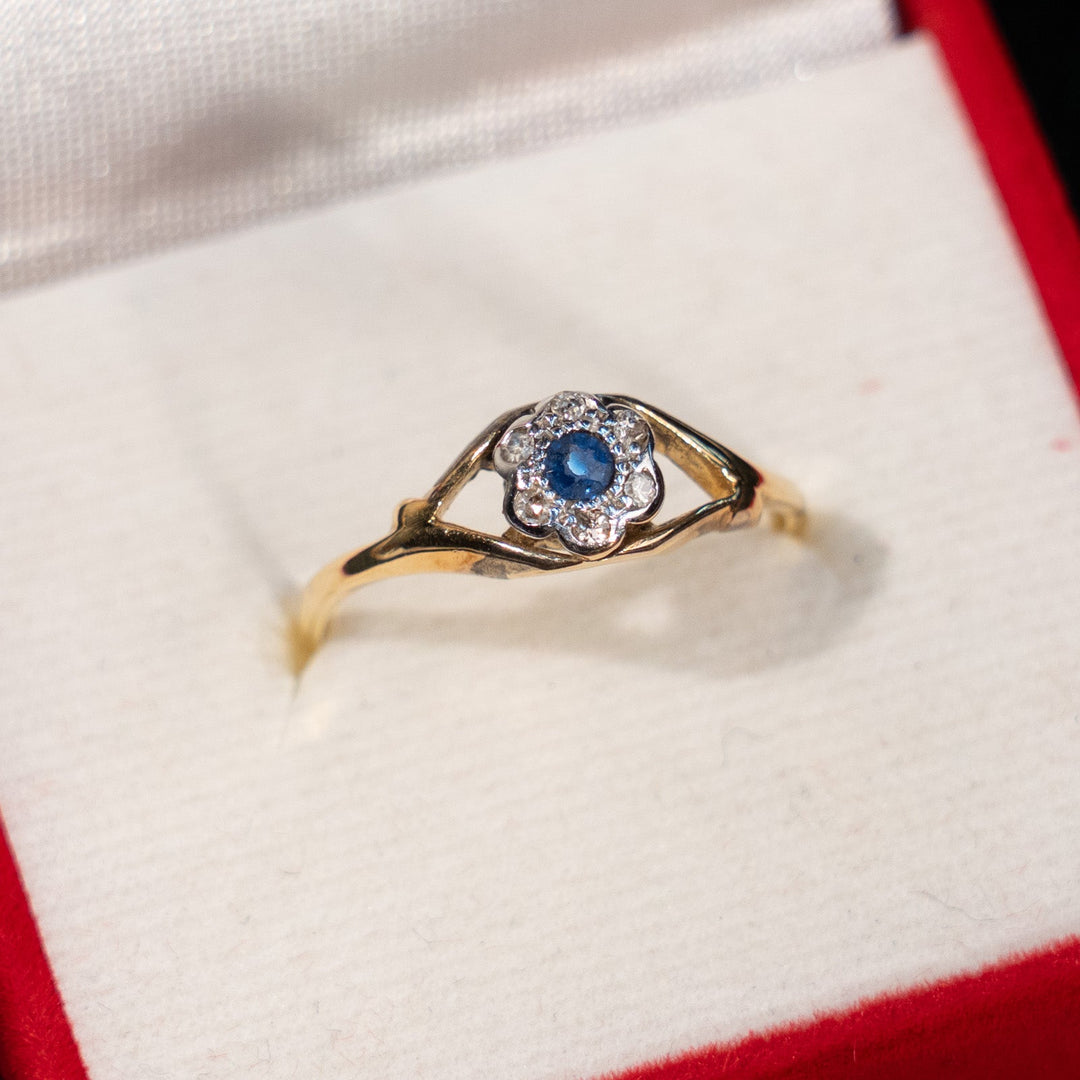 花が咲く様な華やかなデザイン サファイア ダイヤモンド クラスター アンティークリング /23K