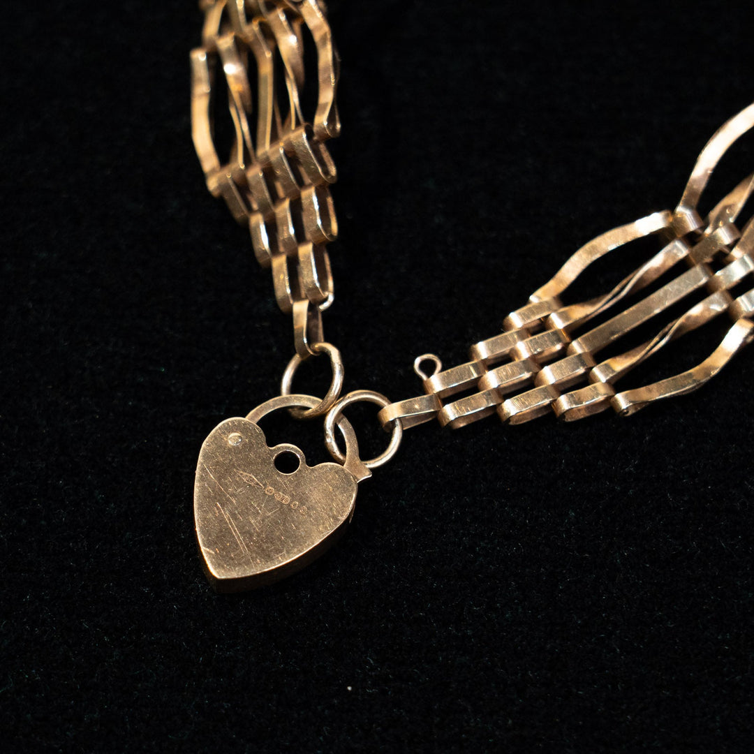 南京錠をモチーフにした留め具が目を惹く パドロックモチーフ  ゲートブレスレット /23K