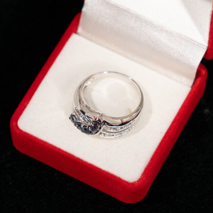 重なり合う様に交差した美しいデザイン タンザナイト アンティークリング /23K