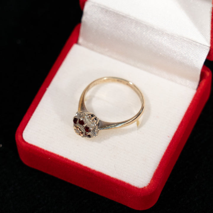 花が咲く様な華やかなデザイン ガーネット ダイヤモンド クラスター アンティークリング /23K