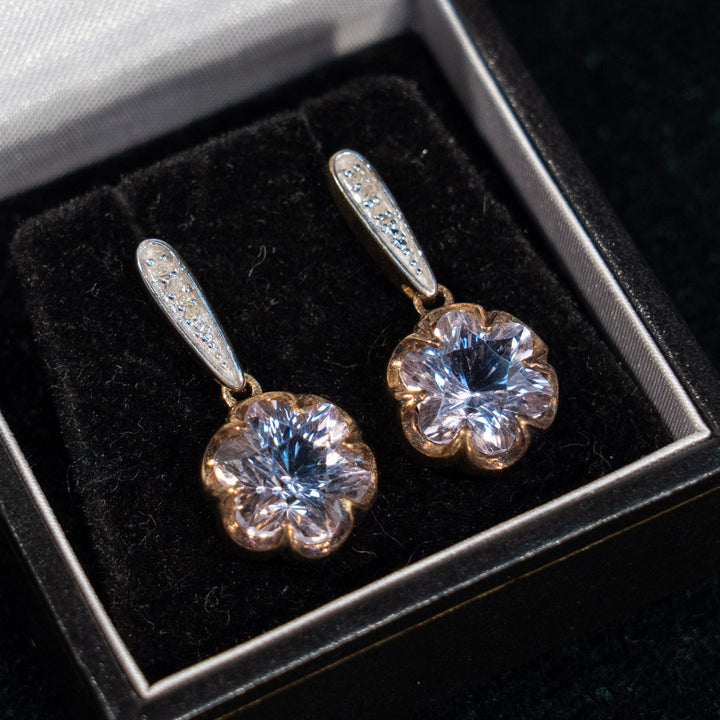 淡く優しいモルガナイトの輝き ドロップ ダングルピアス /23K