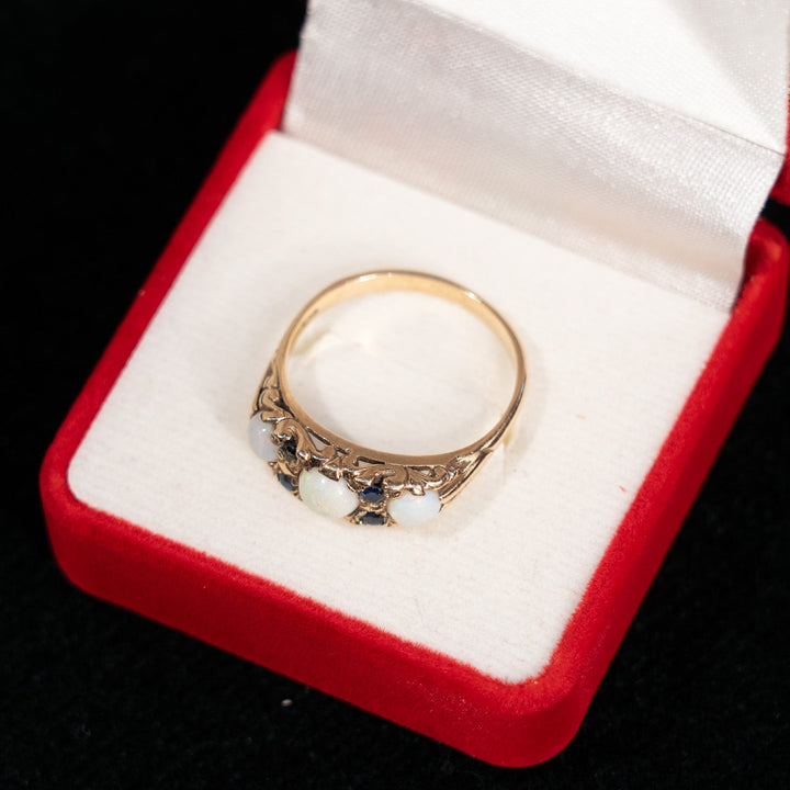 神秘と調和を美しく表現 オパール サファイア アンティークリング /23K