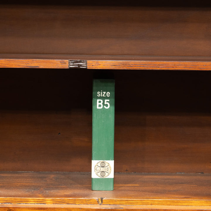 インテリアのアクセントになるポップなデザイン アポセカリーキャビネット /23K