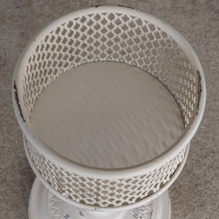 バスケットタイプで鉢を安定して置ける アンティーク調 ホワイト フラワースタンド M