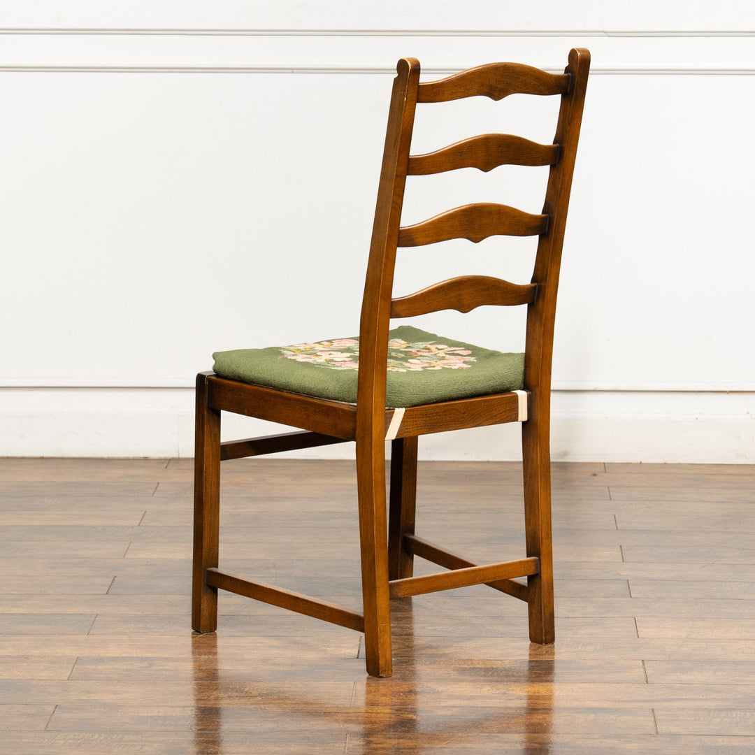 英国【ERCOL アーコール】優雅なデザインの背もたれが上品 ラダーバック ダイニングチェア /24I-2[m]
