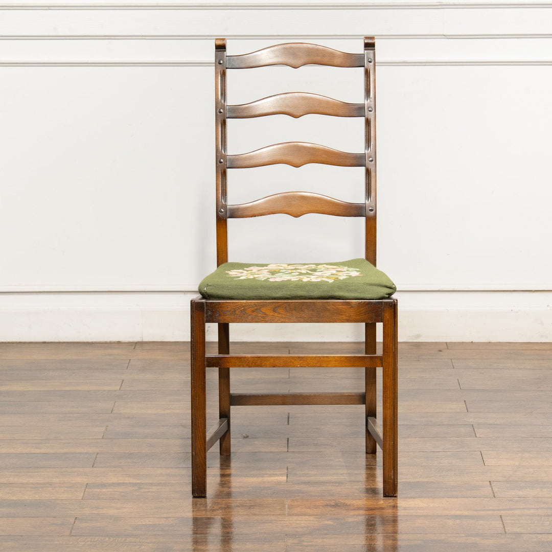 英国【ERCOL アーコール】優雅なデザインの背もたれが上品 ラダーバック ダイニングチェア /24I-4[m]